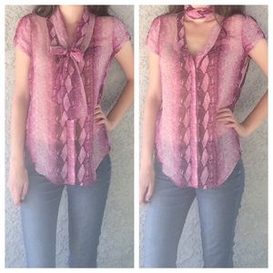 Bebe Purple Snakeskin Pattern Semi-Sheer Button Up Career Blouse Shirt Top XS👚